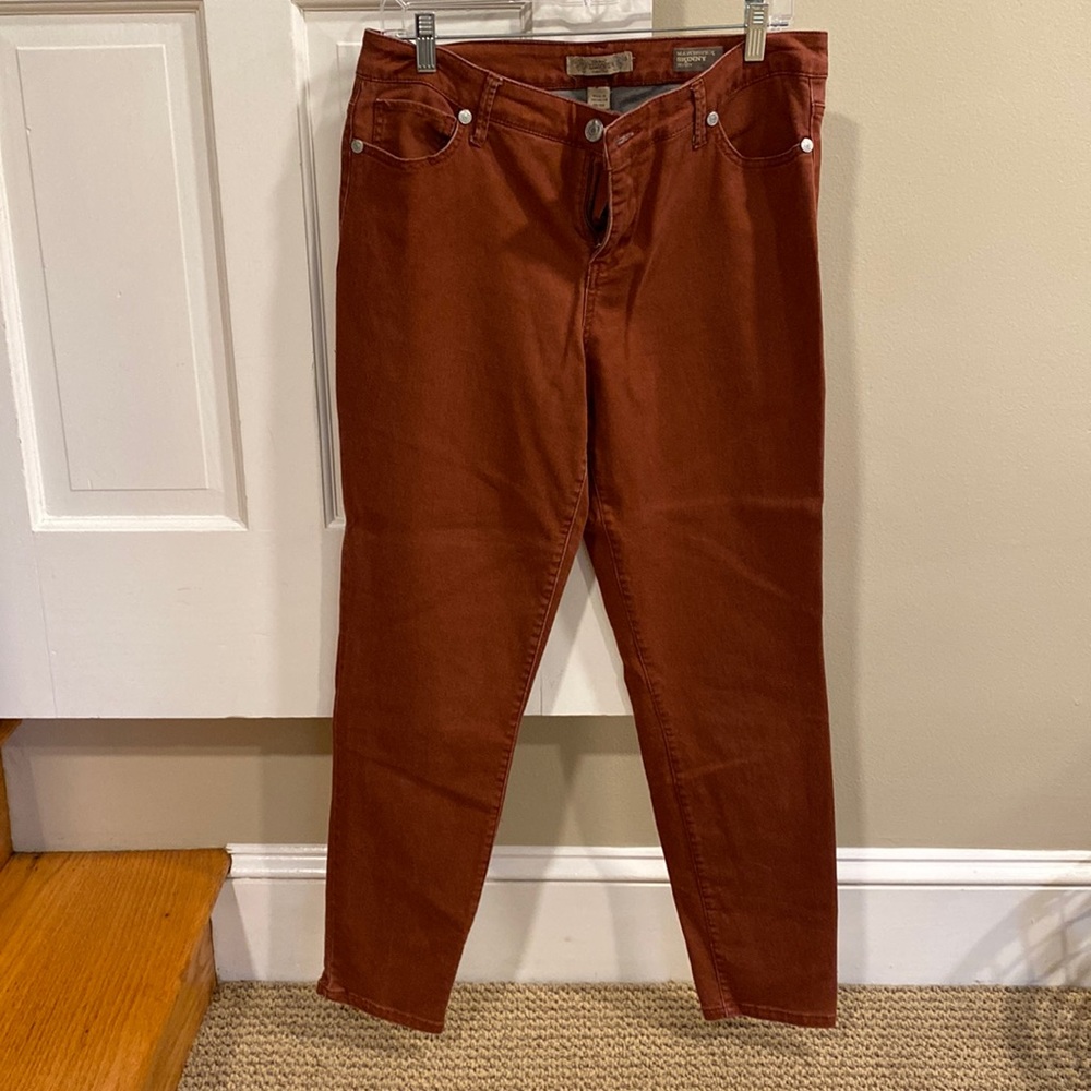 Nine West Vintage America collection. Reddish/rust brown.